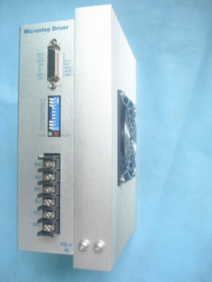 ไดรฟ์ Stepper ดิจิตอลแรงดันสูง 220V 220 โวลต์สำหรับอุตสาหกรรมทั่วไปบางประเภท -HH2722MA